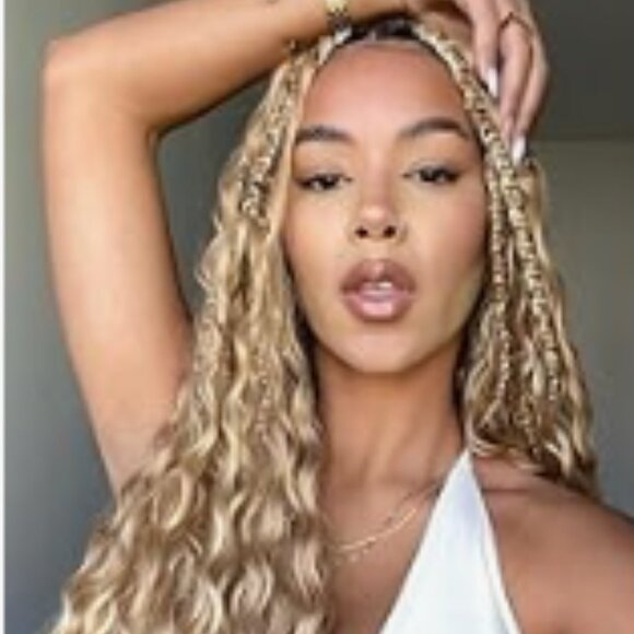 Beautiful 36" HD Lace Knotless Box Boho Braided Lace Wig-Human Hair! - Picture 14 of 16